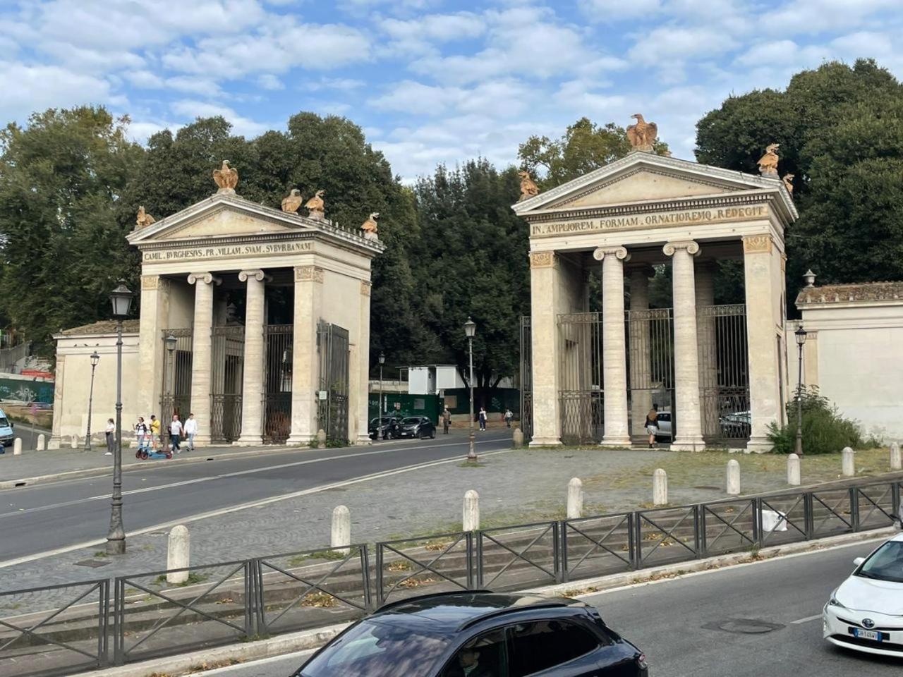 Small Mezzanine Apartment Colosseo Roma Ngoại thất bức ảnh